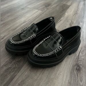 GH Bass platform loafers 7.5